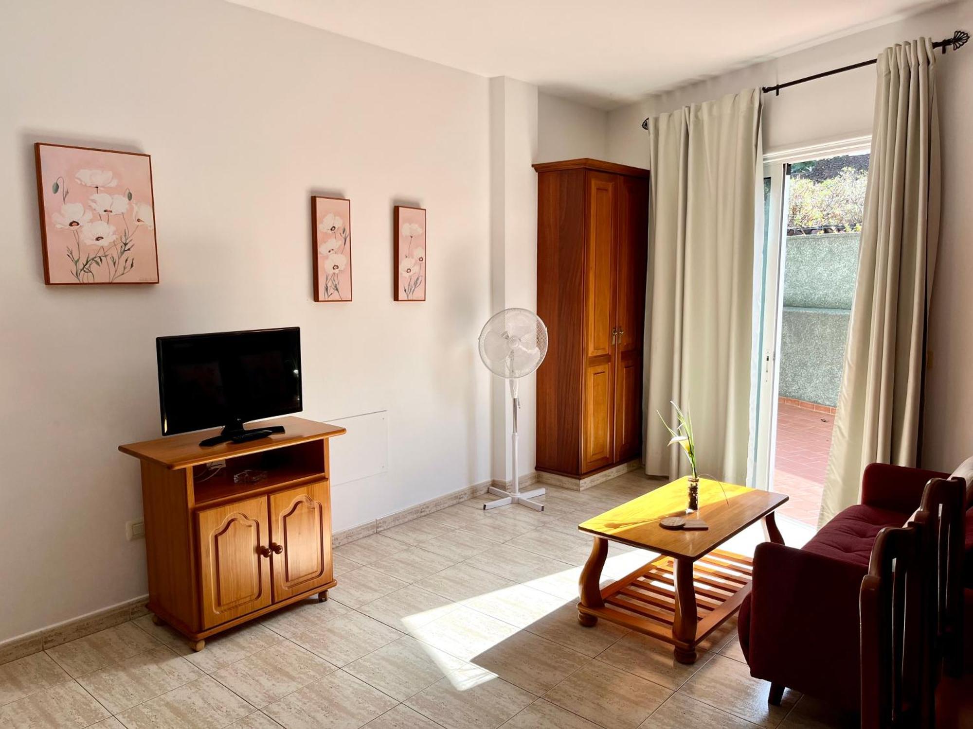 Apartamentos Edalmar Frontera Exterior photo