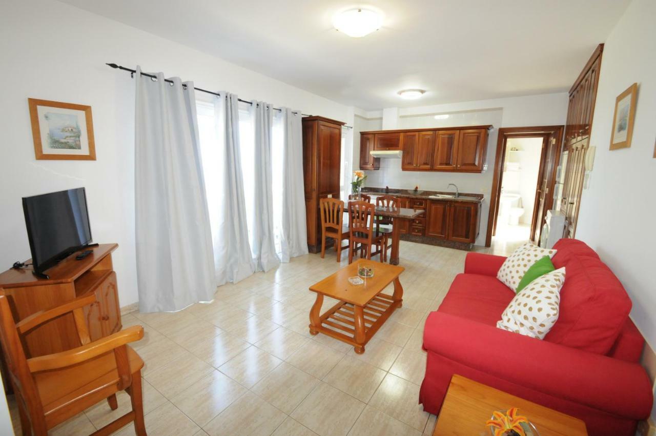 Apartamentos Edalmar Frontera Exterior photo